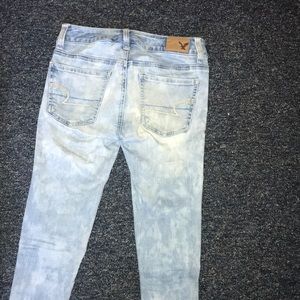 American eagle light acid wash jeans